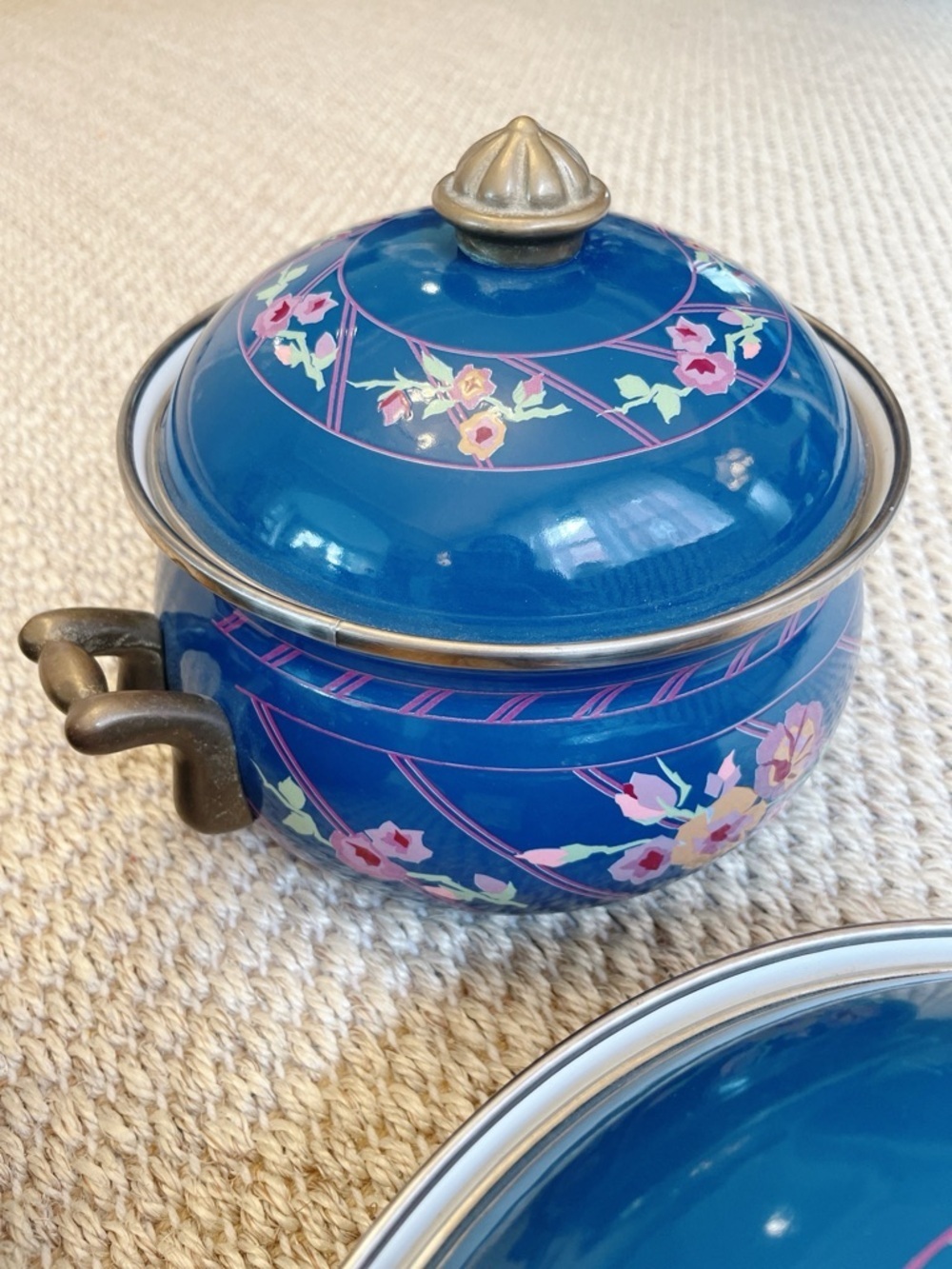 Vintage Sarma Studios Floral Enamel Cookware Set Blue Pots 3pc 2x 10” & 8” w lid - Picture 10 of 16